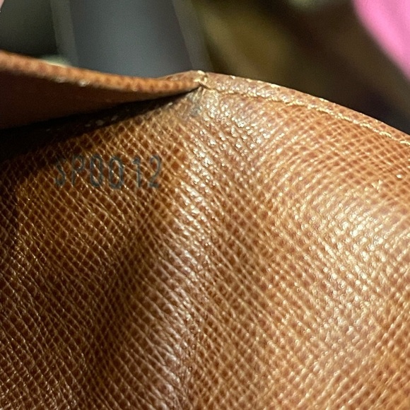 Louis Vuitton Dark Brown Monogram Wallet - Picture 8 of 8